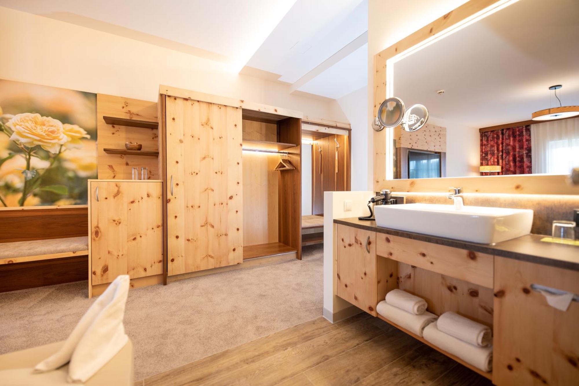 Thermenhotel Puchasplus ชเตเกอร์สบาค ภายนอก รูปภาพ