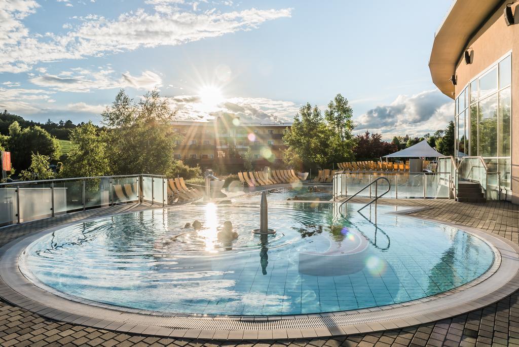 Thermenhotel Puchasplus ชเตเกอร์สบาค ภายนอก รูปภาพ