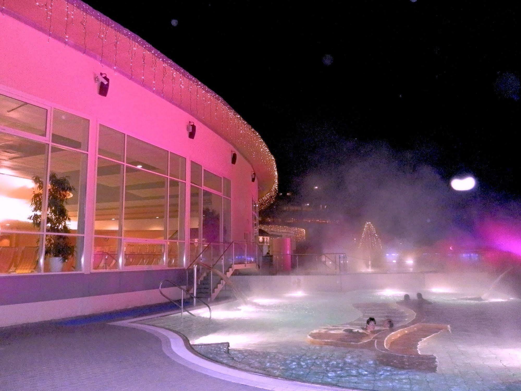 Thermenhotel Puchasplus ชเตเกอร์สบาค ภายนอก รูปภาพ