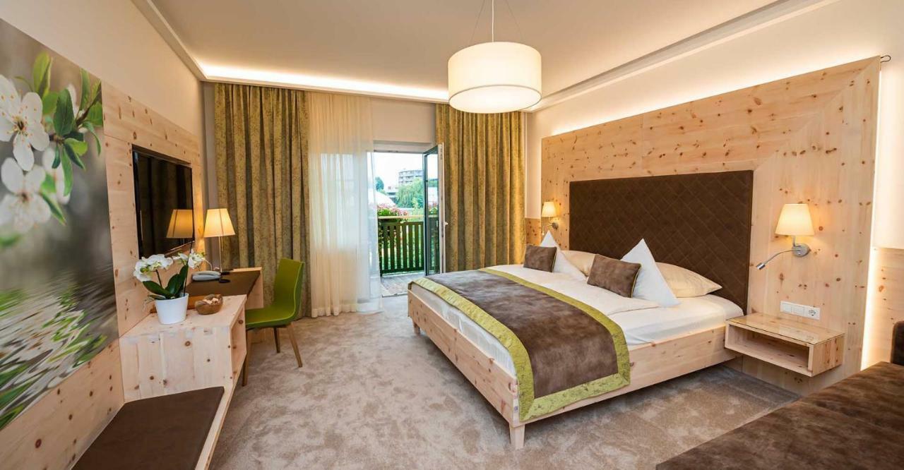 Thermenhotel Puchasplus ชเตเกอร์สบาค ภายนอก รูปภาพ