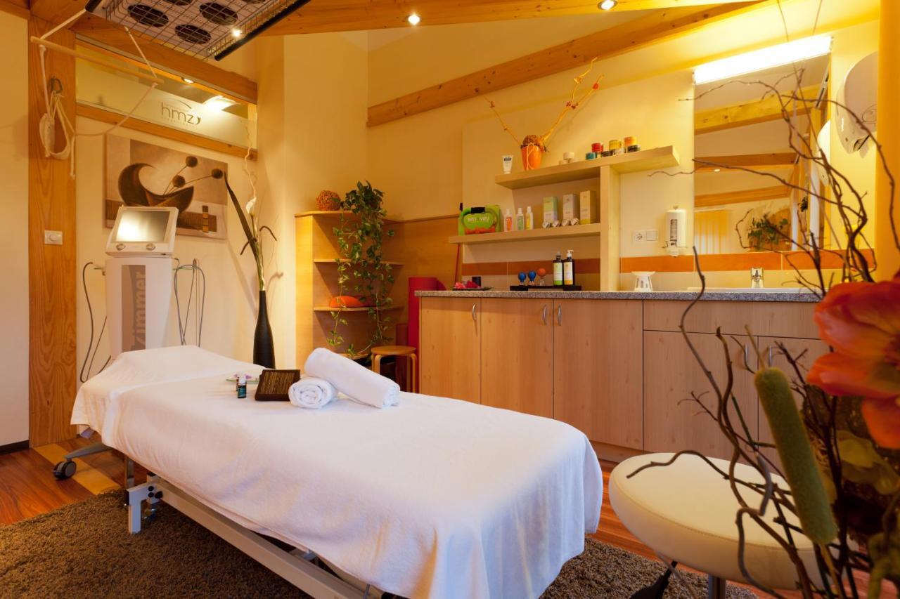 Thermenhotel Puchasplus ชเตเกอร์สบาค ภายนอก รูปภาพ